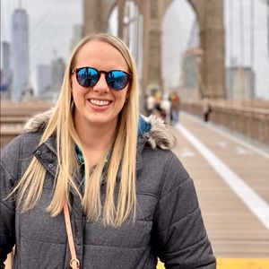 Meet your Posher, Heather